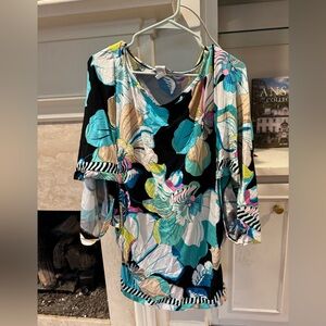 Beautiful Trina Turk Dress! Could also be worn as an oversized top!